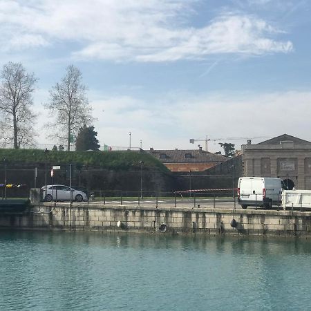 Sebino 11 Apartment Peschiera del Garda Exterior foto