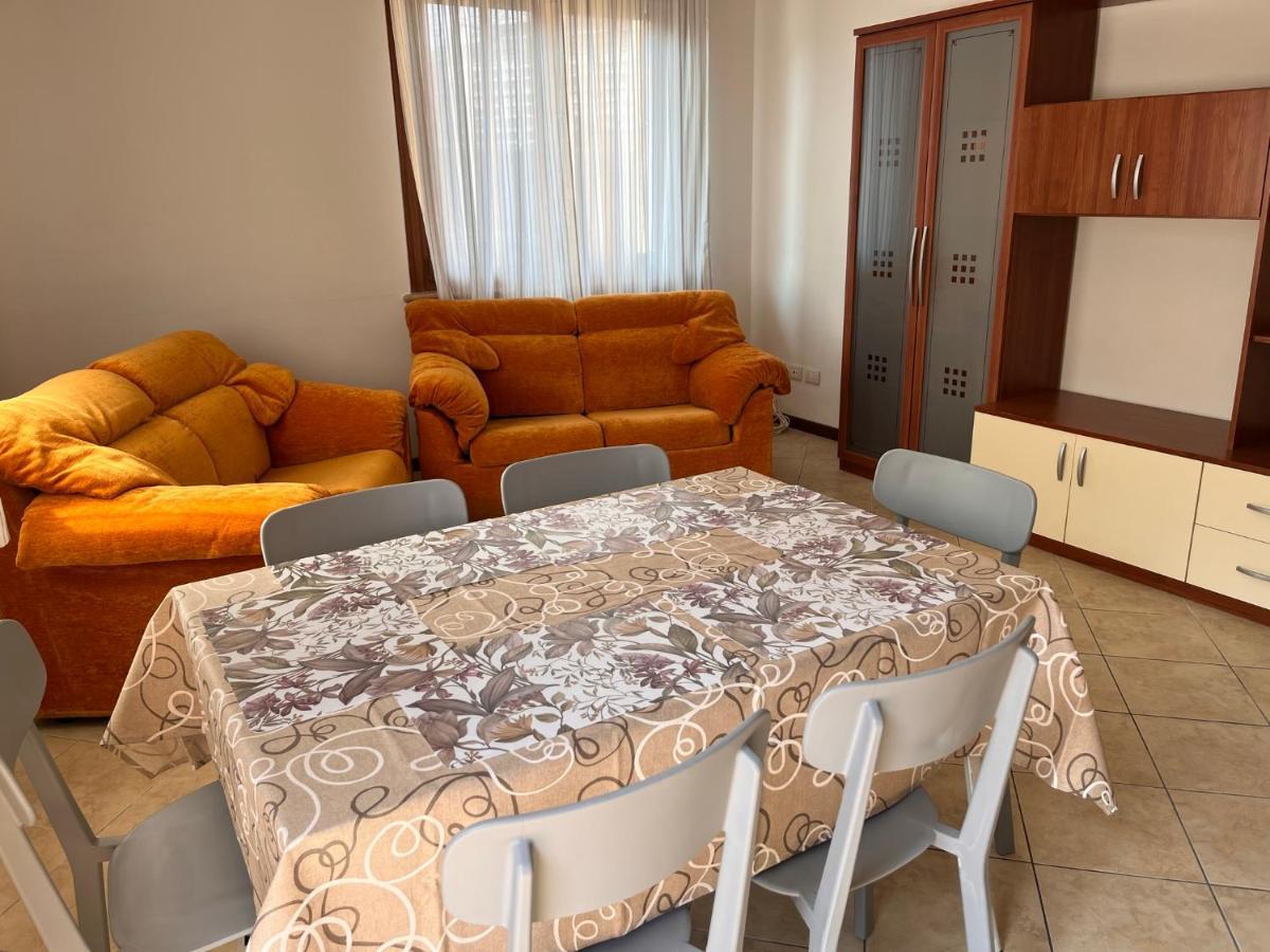 Sebino 11 Apartment Peschiera del Garda Exterior foto