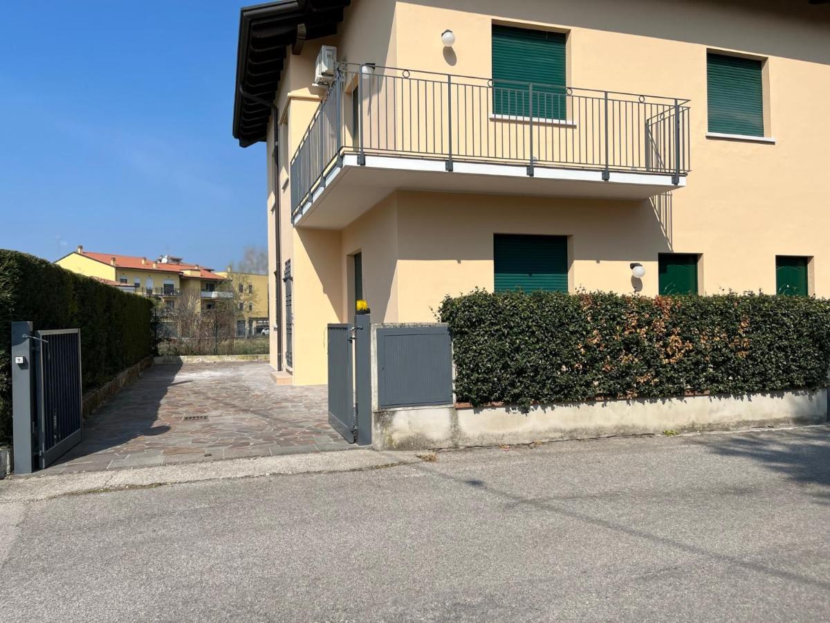 Sebino 11 Apartment Peschiera del Garda Exterior foto