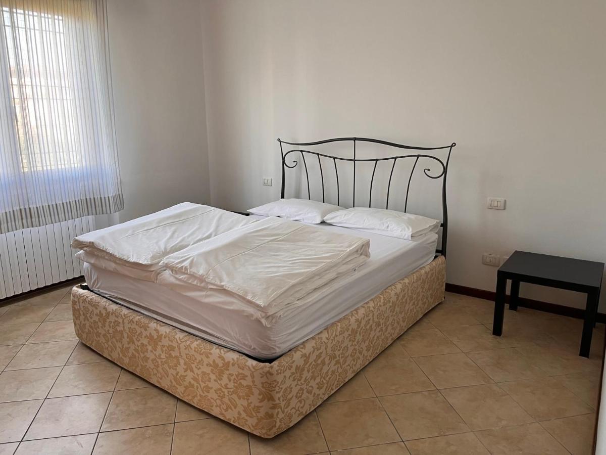 Sebino 11 Apartment Peschiera del Garda Exterior foto