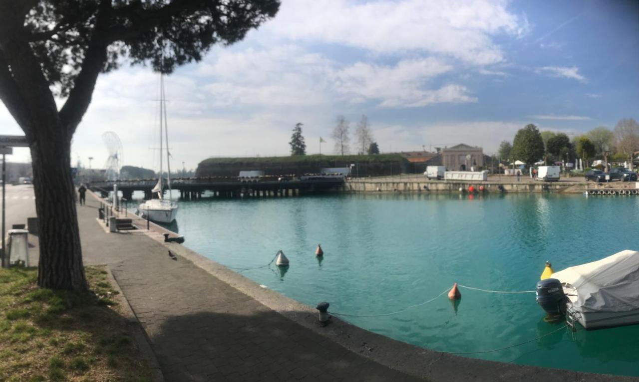 Sebino 11 Apartment Peschiera del Garda Exterior foto